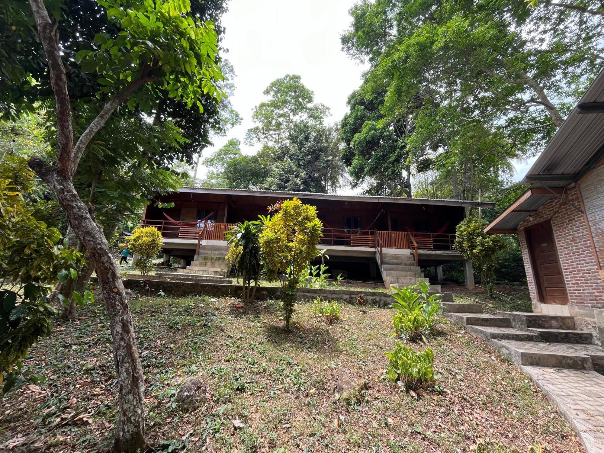 Olala Bungalows And Restaurant Sabang  Buitenkant foto